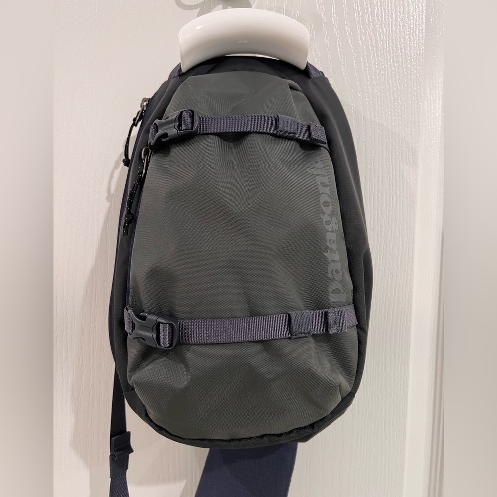 Patagonia Atom Sling Bag 8L